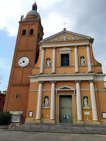 Photo de Church of Saint John Baptist