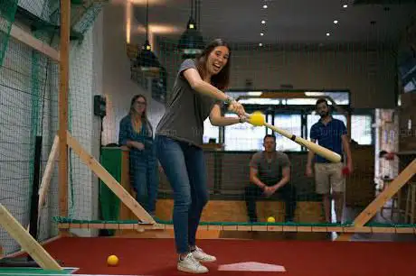 1st Base - Baseball Entertainment Centre
