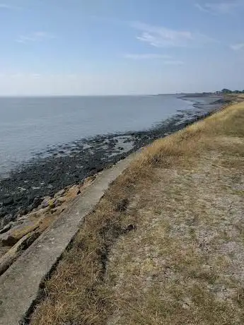 Goldcliff Seawall - Wales Coast Path