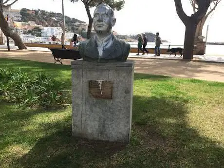 Photo de Monument a Juli Garreta
