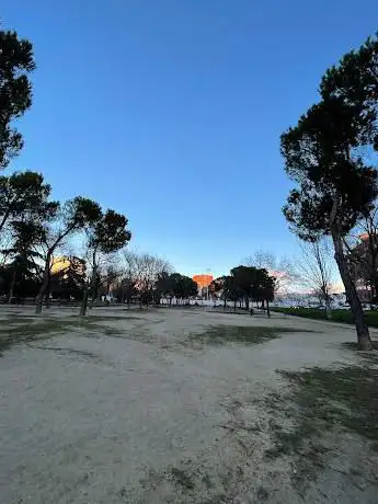 Photo de Mujeres de Orcasitas Park