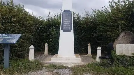 Monument 28e reg Francaise