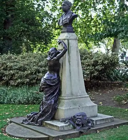 Photo de Arthur Sullivan Statue