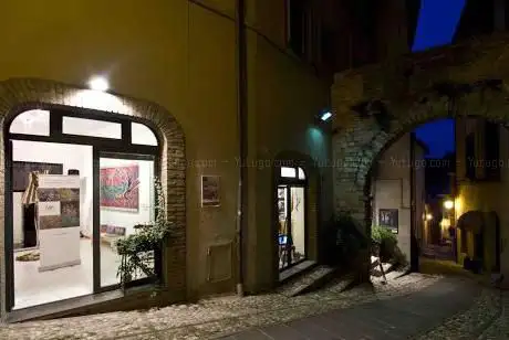 Photo de Officina d'Arte e Tessuti