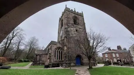 Photo de St Michael and All Angels Church