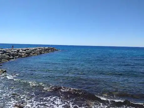 Photo de Free public beach