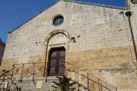 Photo de Church of the Holy Trinity and Saint Lucia
