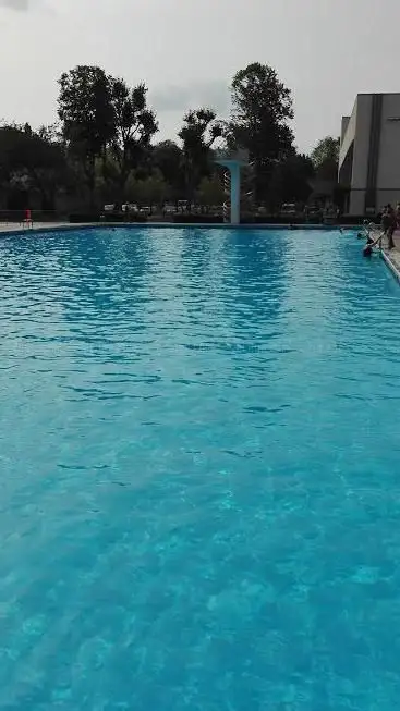 Outdoor Swimming Pool