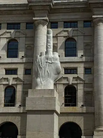 monumento al dito medio