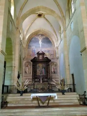 Photo de Abbatiale Parvis Albéric