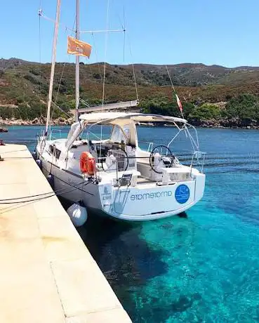 Amaremare Boat 2