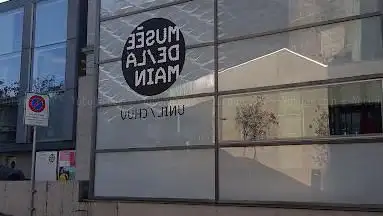 Photo de Hand museum
