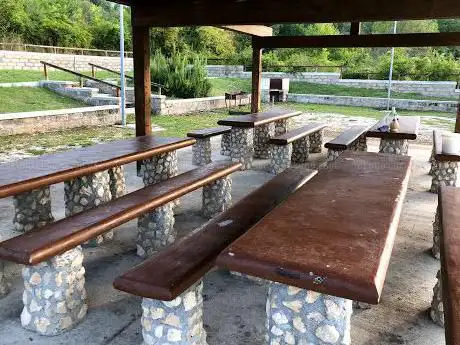 Photo de Romito Area Attrezzata