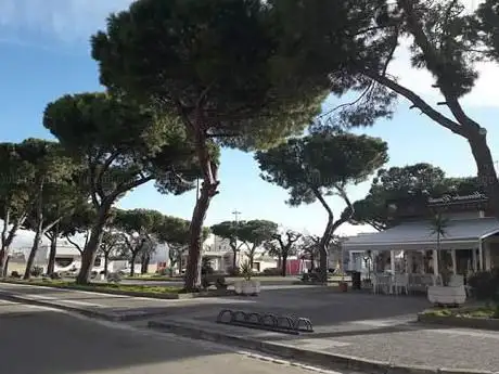 Photo de Piazza Nino Ippolito