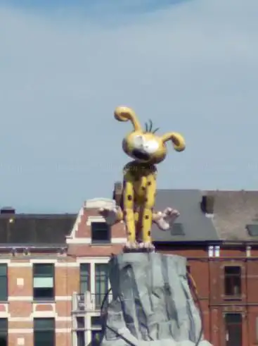 Marsupilami statue
