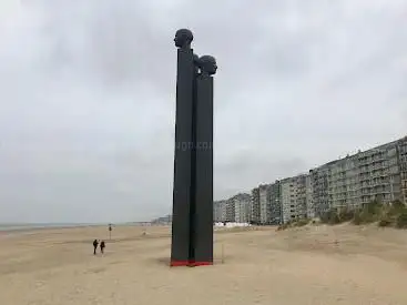 Beaufort Beeldenpark: De Drie Wijsneuzen - Harald Thys & Jos de Gruyter
