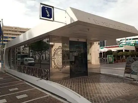Photo de Oficina de Turismo de Puerto Banús