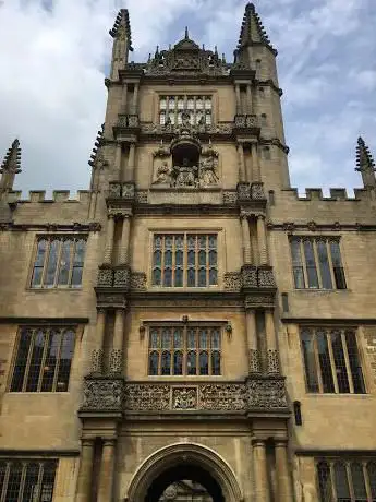 Photo de Tower of the Five Orders