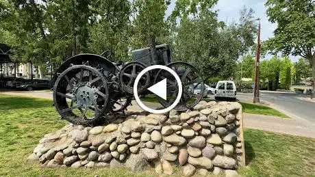 Monument al tractor