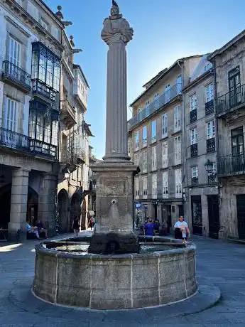 Photo de Praza de Cervantes