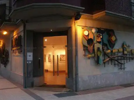 Photo de Juan de Lizarazu erakusketa aretoa