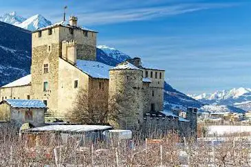 Castle Sarriod de La Tour