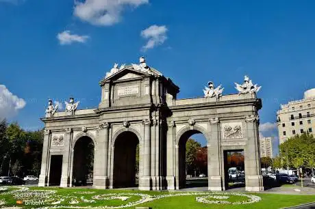 Photo de Madrid City Tours Visit Spain - Spain Arch Guides