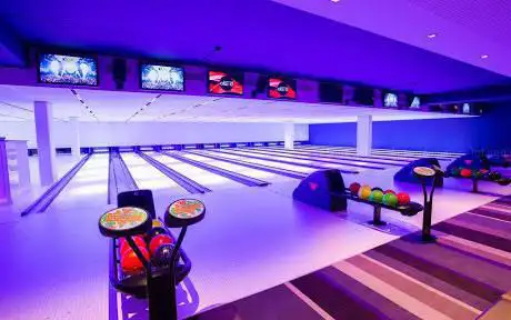 Bowlo Bowling & Lounge