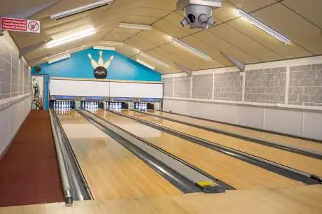 Photo de Lakeside Lodge Bowl