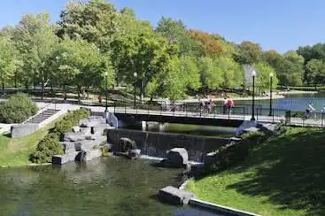 Parc La Fontaine