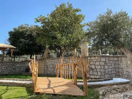 Piazza Matteo Ruzittu 2