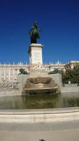 Photo de Statue d'Isabelle II