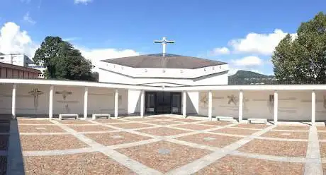 Photo de Chiesa San Massimiliano Kolbe