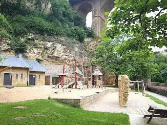 Photo de Outdoor fitness park