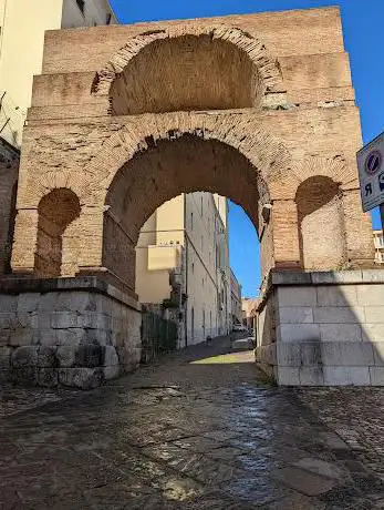 Photo de Arco del Sacramento