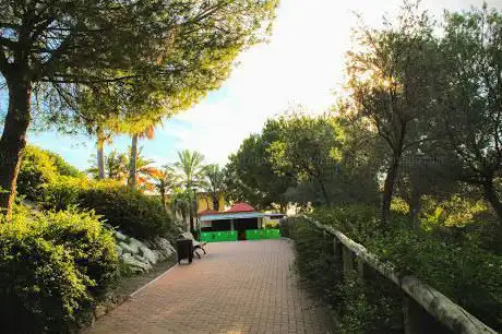 Photo de Parque La Miel