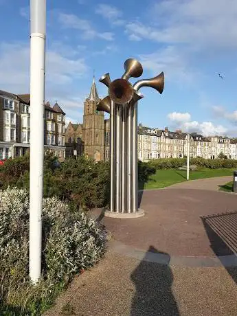 Photo de West End Gardens
