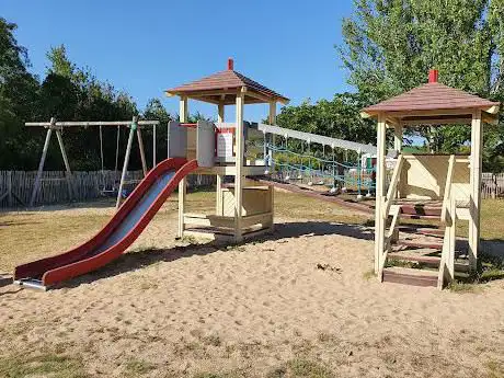Photo de Aire De Jeux La Brée