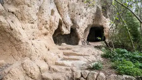 Photo de Gravina di Madonna della Scala
