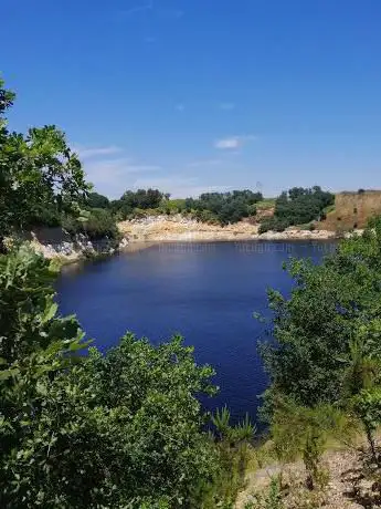 Photo de Lago Degli Innamorati