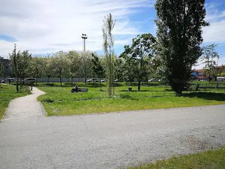 Photo de Parco pubblico - Isocrate/Monza