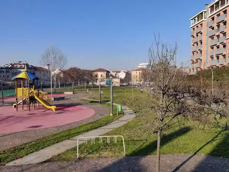 Photo de Parco del Naviglio