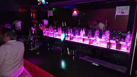 Sunset Club