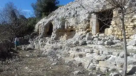 Photo de Cave of the Saints