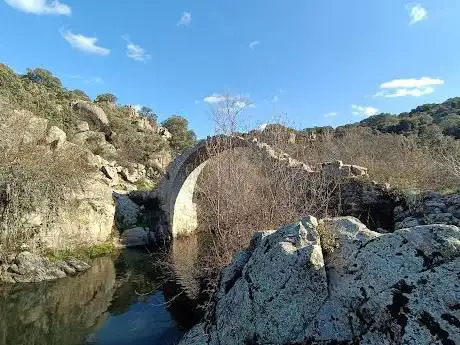 Photo de Puente de la Alcanzorla