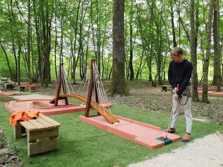 Photo de Mini-Golf de la Forêt de Givry