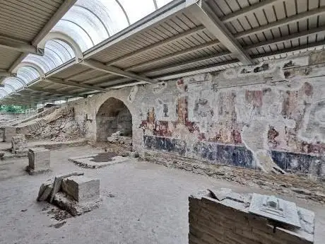 Tempio + Criptoportico affrescato - Parco Archeologico di Urbs Salvia
