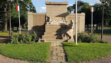 Square Jean Mermoz