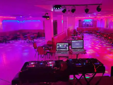 MUEVELO CLUB LATINO PARIS