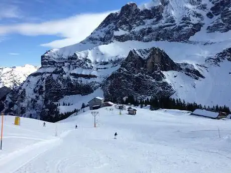 Skilift Chrüzhütte - Nätschboden (Bannalp)